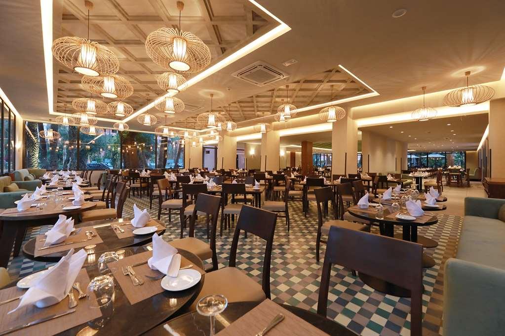 מלון מרקש Kenzi Farah מתקנים תמונה The interior of the restaurant