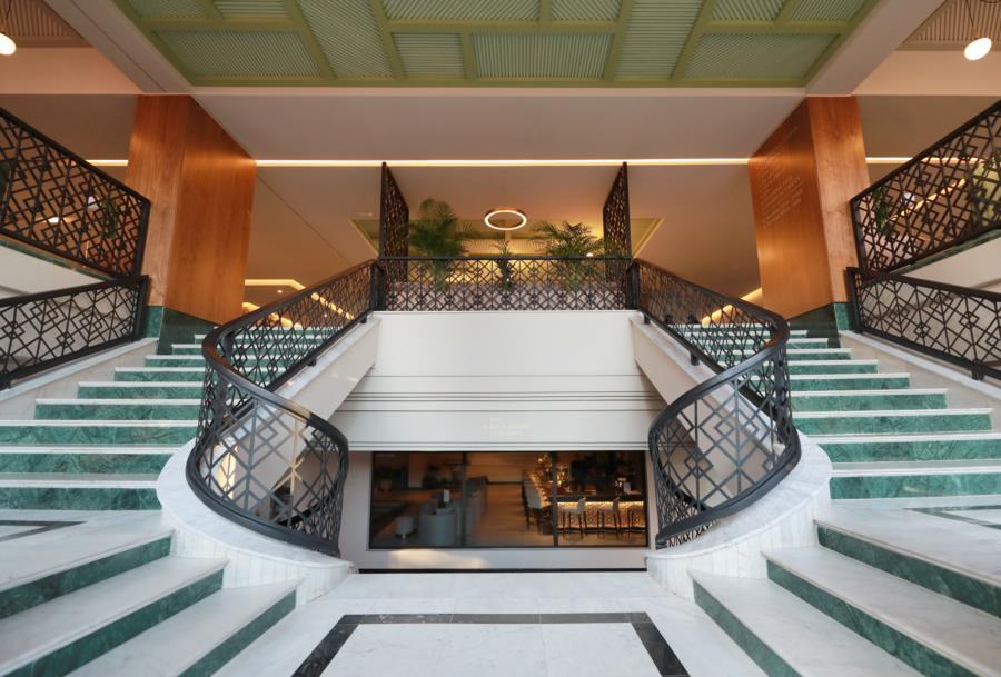 מלון מרקש Kenzi Farah מראה חיצוני תמונה The staircase of the hotel